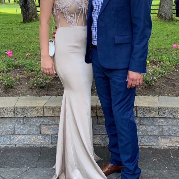 prom dress - Picture 5 of 6